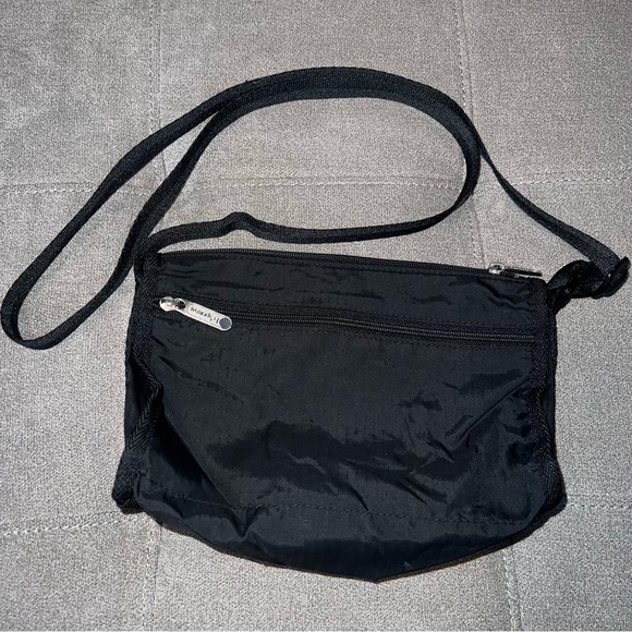 Vintage LeSportsac Classic Hobo Nylon Crossbody/shoulder Bag Purse Signature - Picture 2 of 14